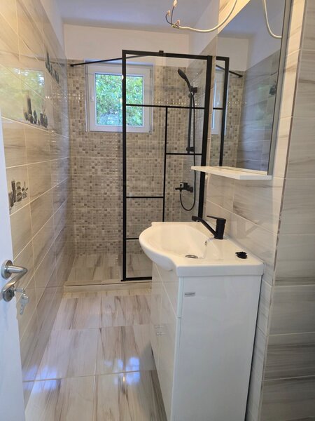 Titan, chiar pe Barajul Lotru, 5 minute metrou, parc IOR, bloc mixt