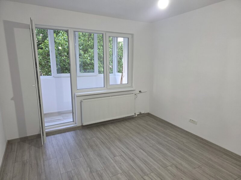 Titan, chiar pe Barajul Lotru, 5 minute metrou, parc IOR, bloc mixt